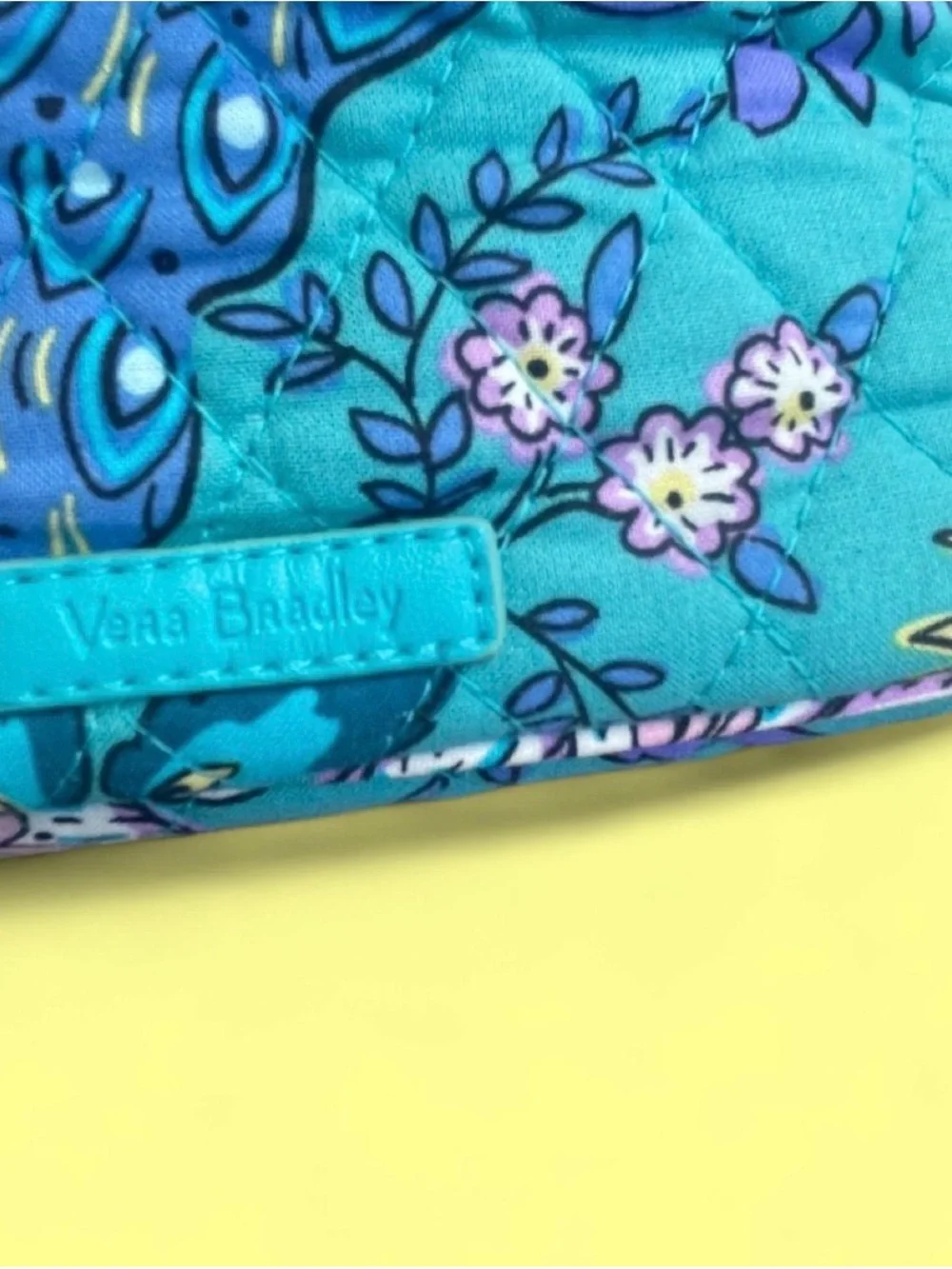 Vera Bradley peacock garden Teal Floral Quilted Cosmetic Case - Picture 2 of 5
